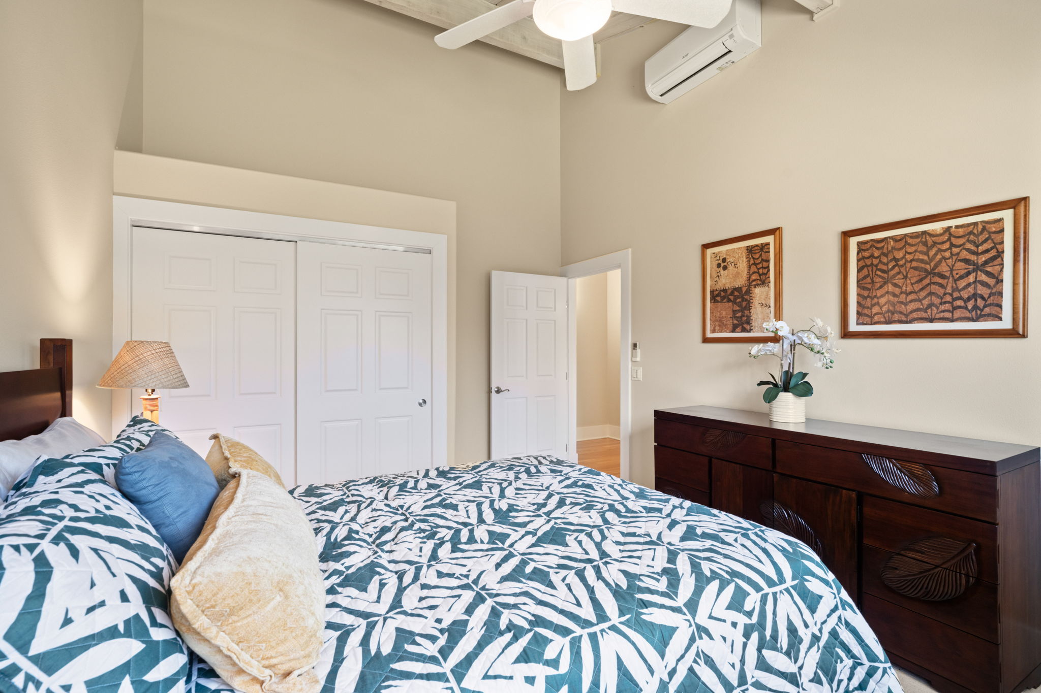 5145 IOLANI PL - Photo 2
