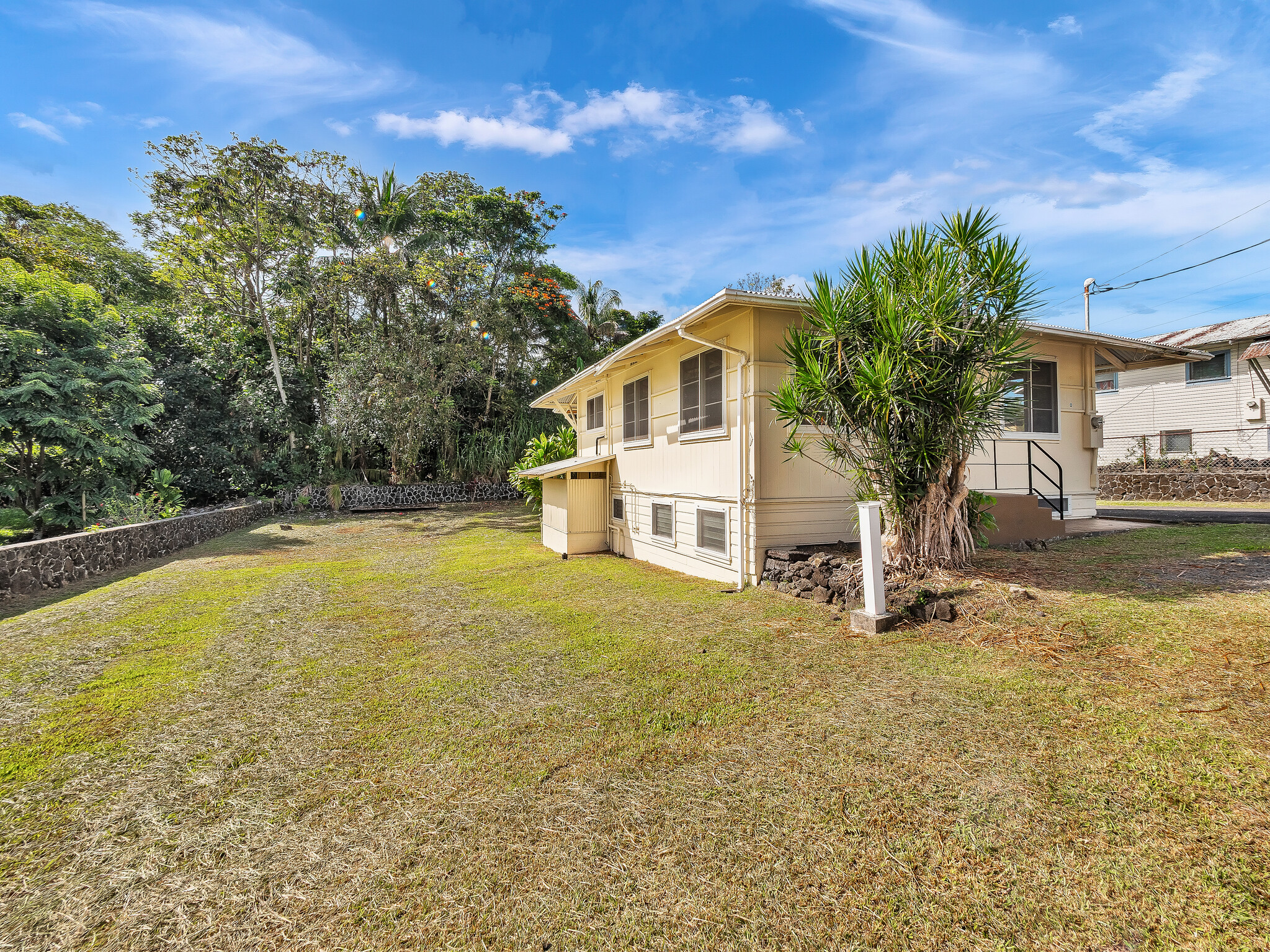 2 Bed 2 Bath House in Hilo