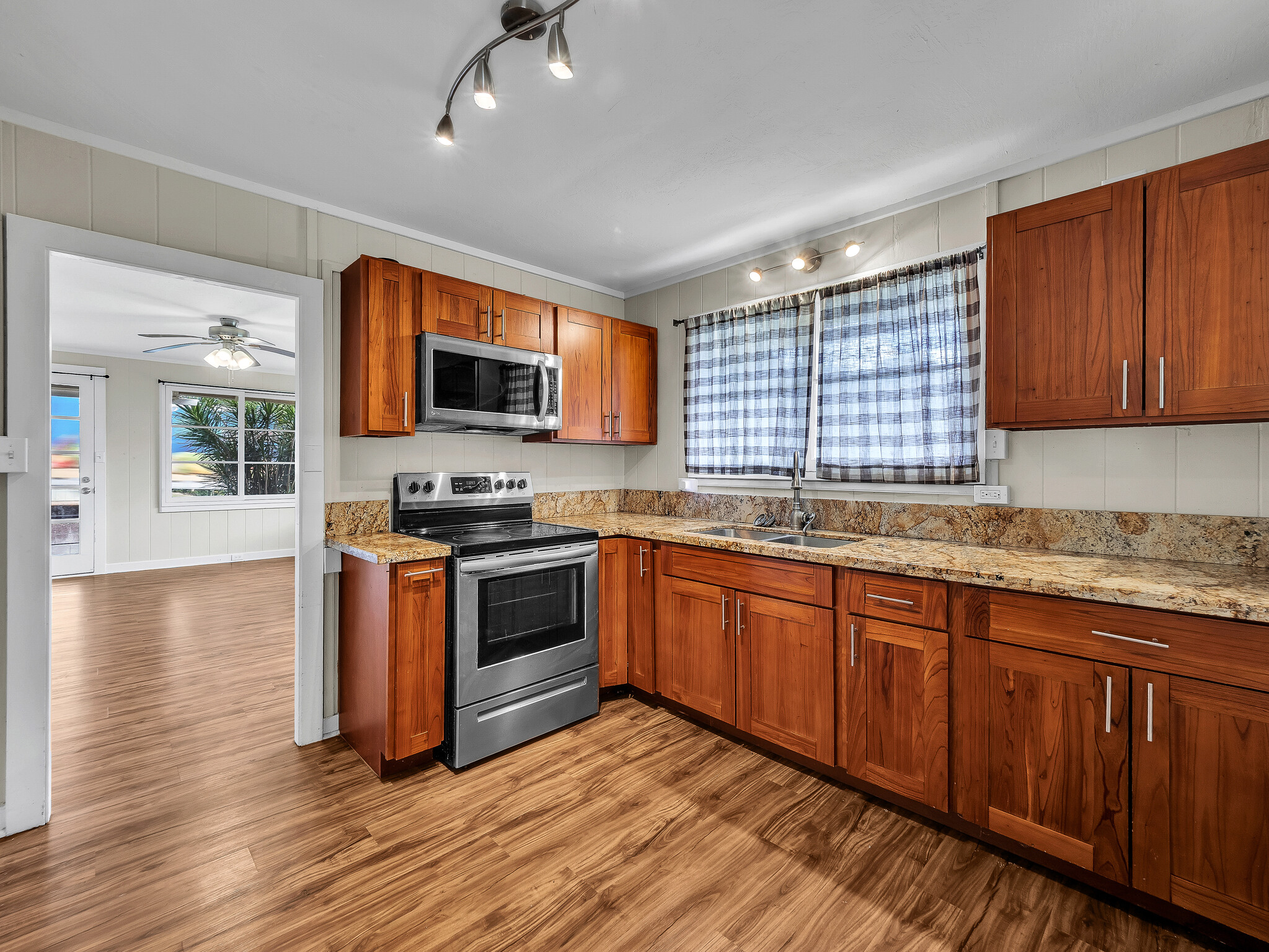 2 Bed 2 Bath House in Hilo