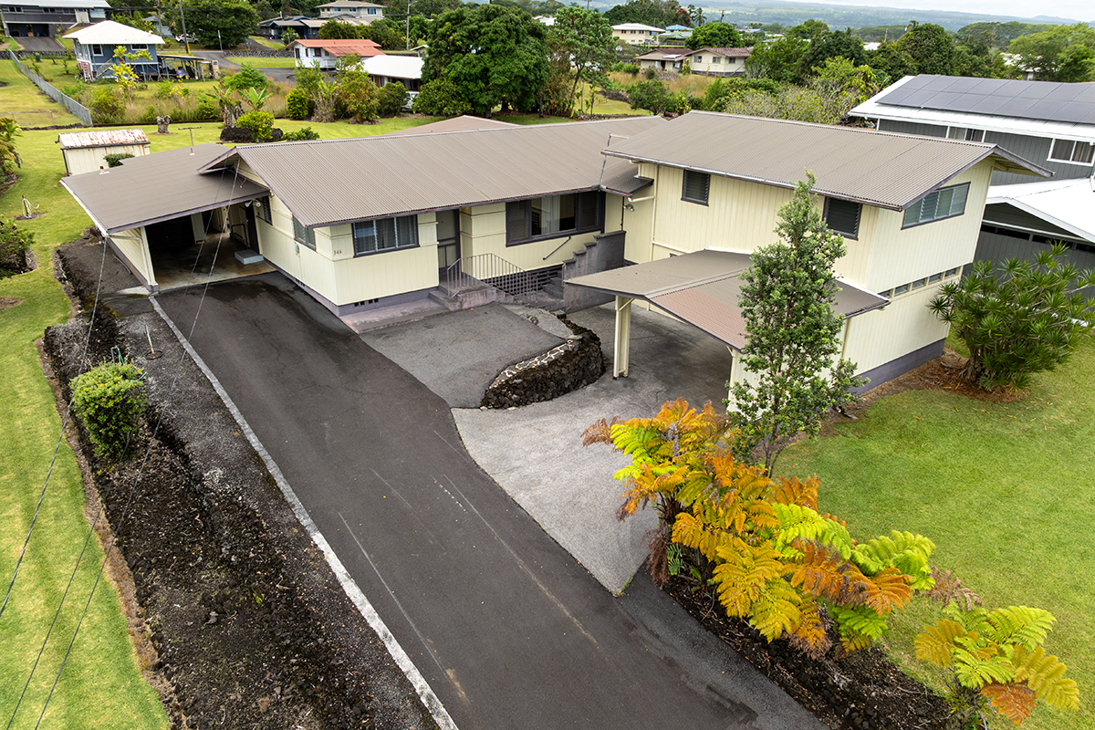 5 Bed 4 Bath House in Hilo