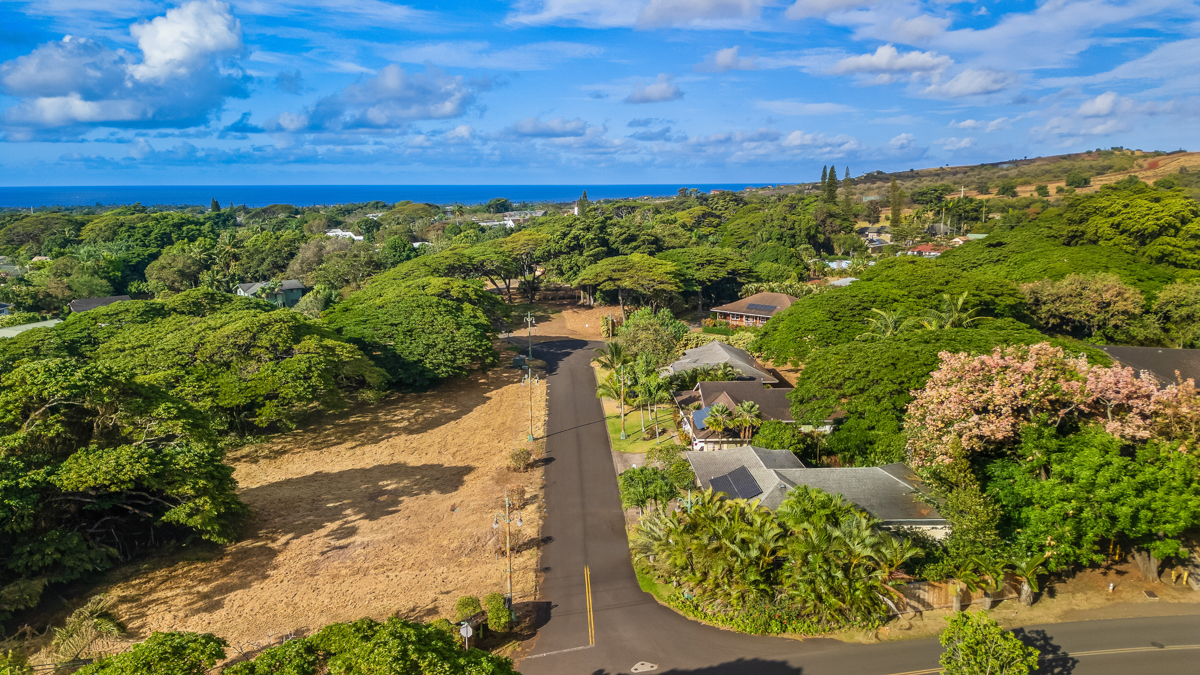 Land in Koloa