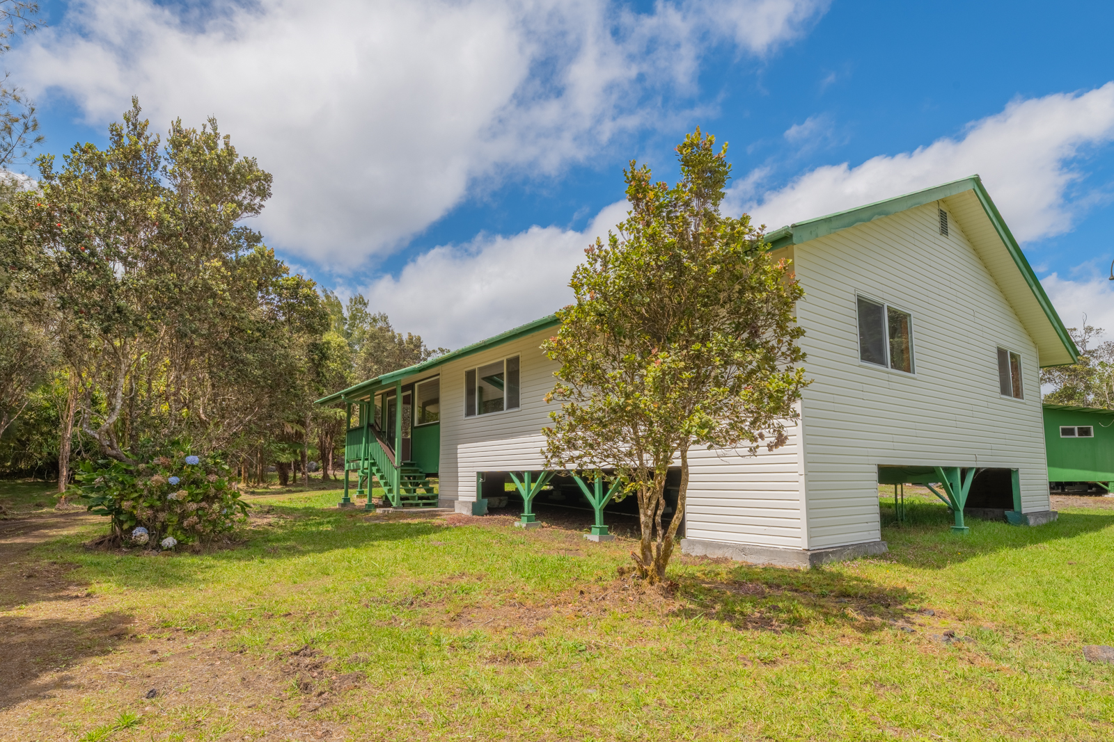 2 Bed 2 Bath House in Volcano
