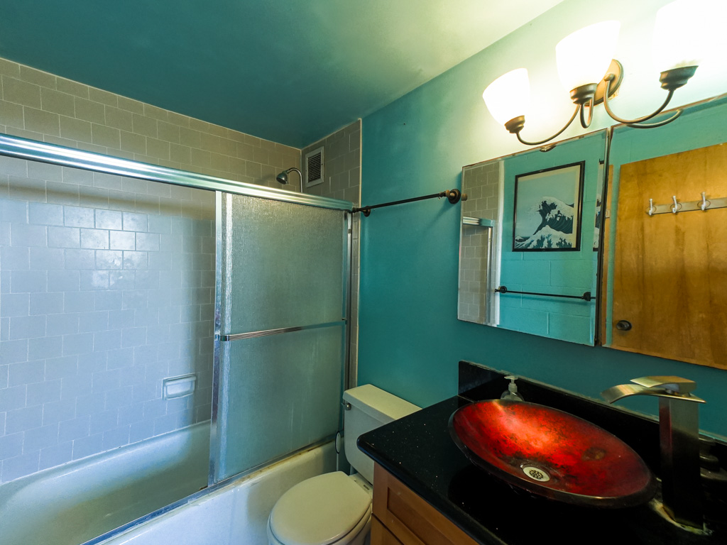 1 Bed 1 Bath House in Hilo